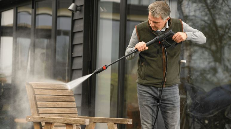 Bosch UniversalAquatak 125 detalj mlaznica i pribora